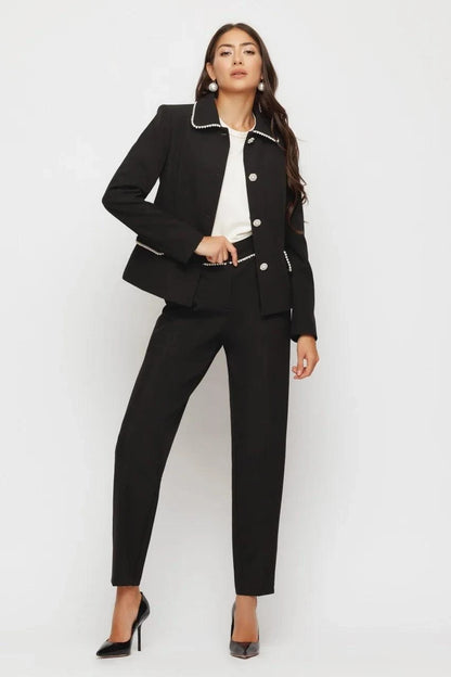 Sacou Damă Elegant cu Bordură de Perle și Nasturi Bijuterie